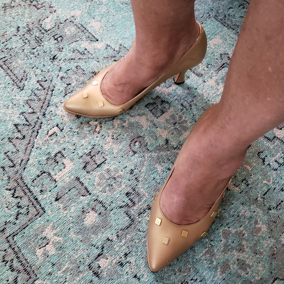Florence Studio Gold Italian Heels - Picture 3 of 7